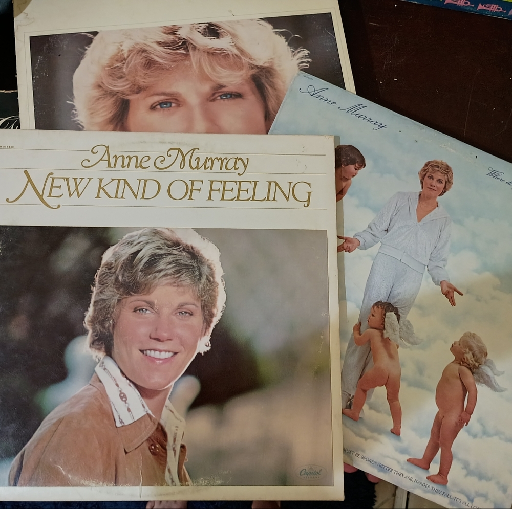Anne Murray Vinyl Record Collection